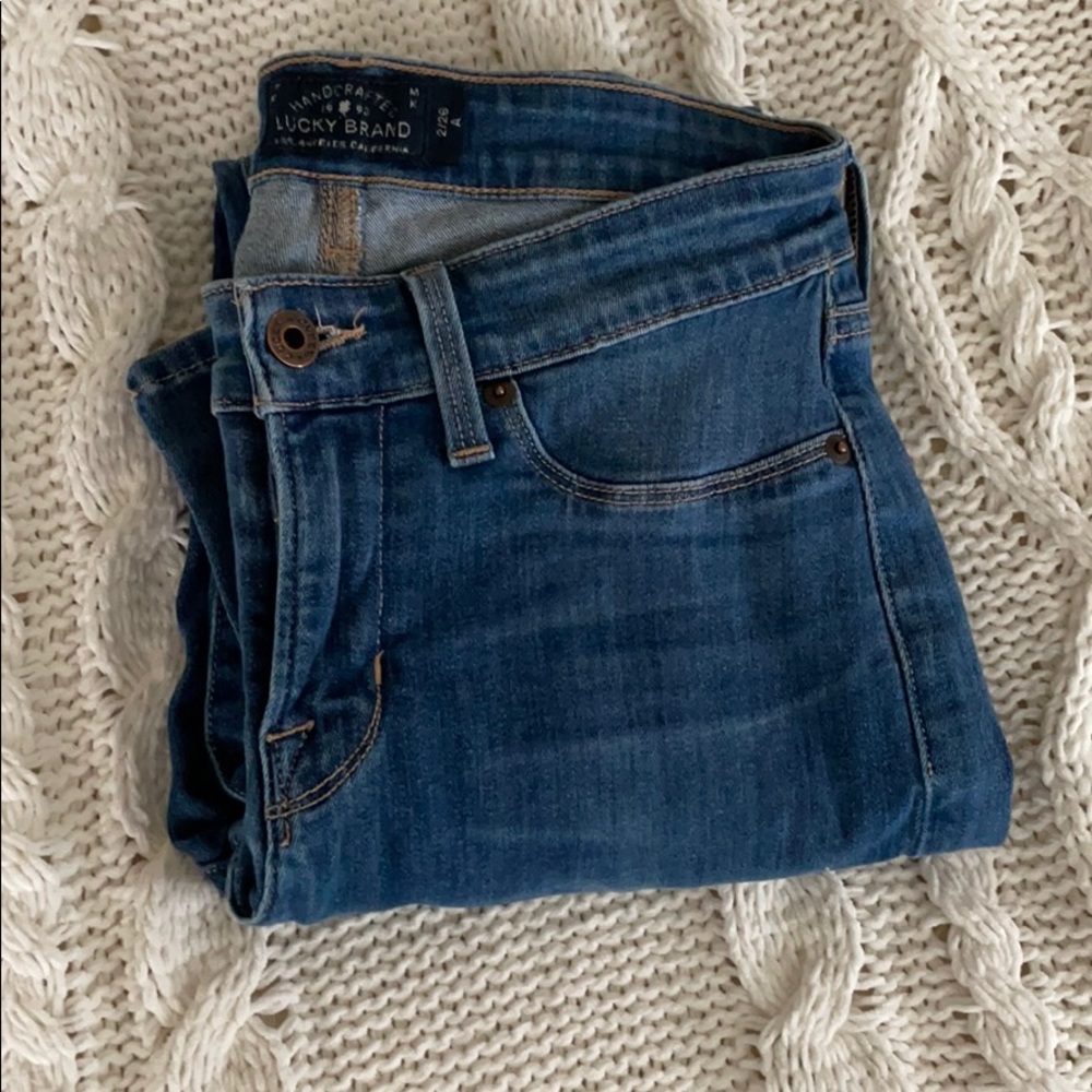 Lucky Brand woman’s Brooke Legging Jean size 2/26